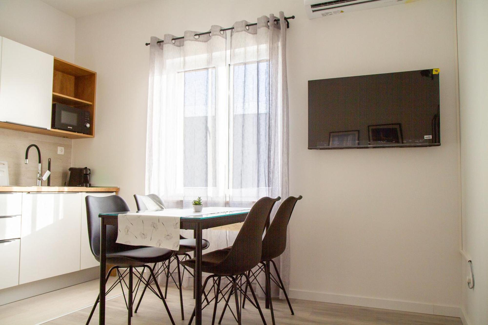 Seaside Gateway Apartment Kaštela Buitenkant foto